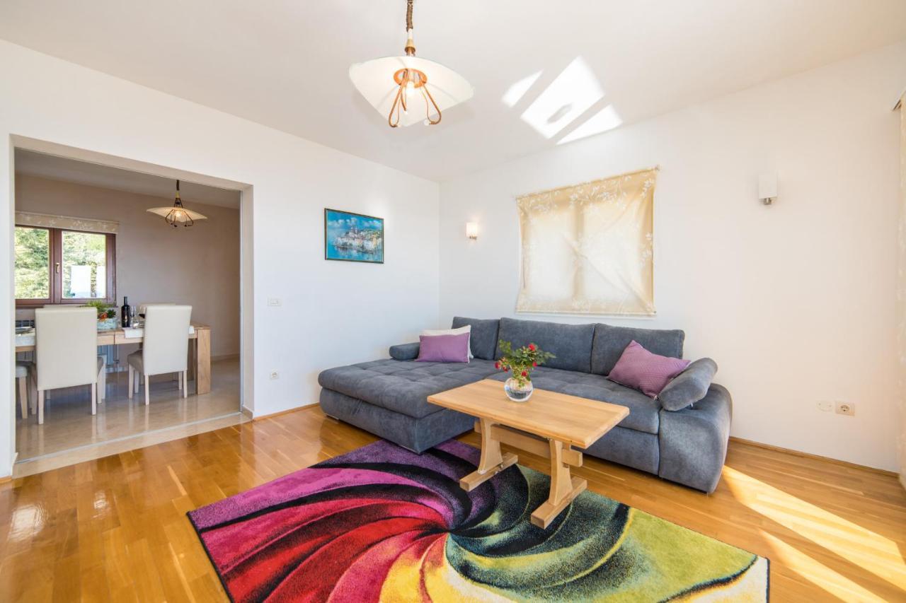 Biokovo Apartment *